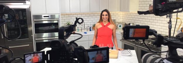 This Berry Smoothie Has A Secret Fat-Burning Ingredient (+Behind-The-Scenes @Time, Inc.)