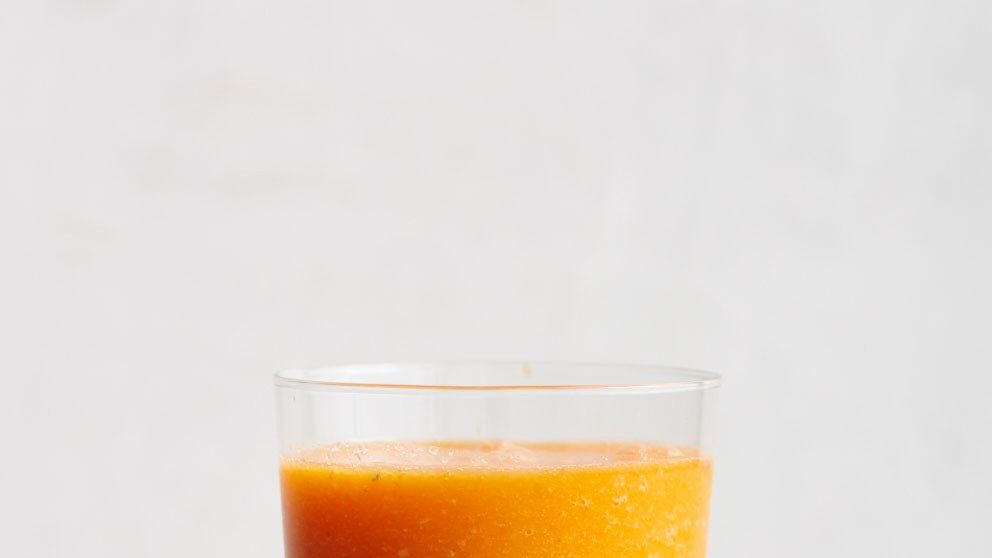 Turmeric Recipes_Subtly Sweet Carrot, Ginger, and Turmeric Smoothie