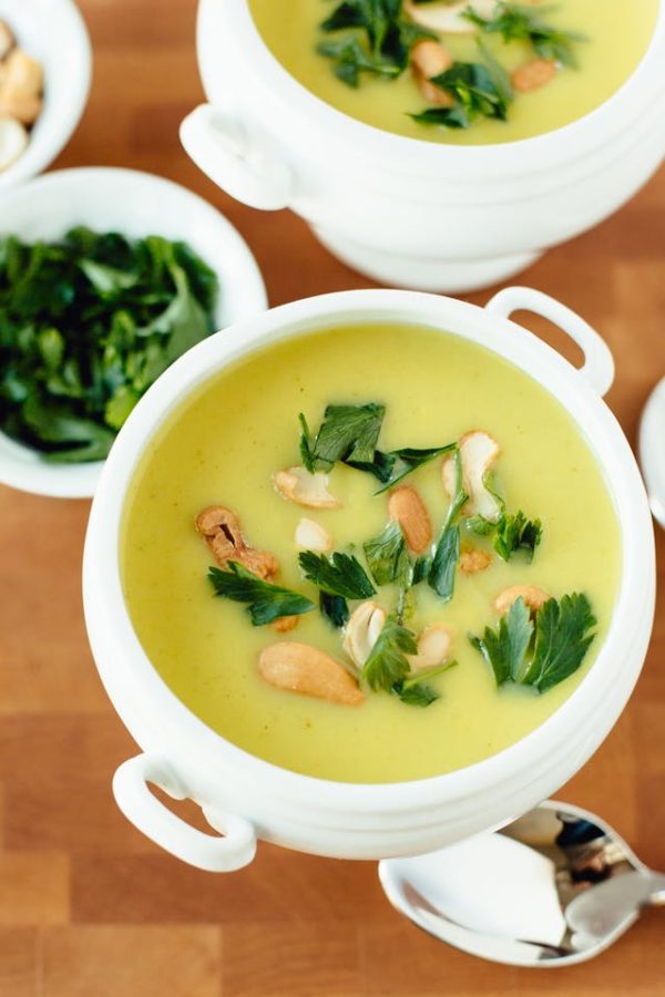Turmeric Recipes_Vegan Creamy Curried Cauliflower Soup