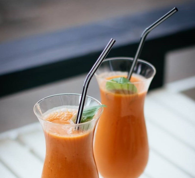Low-sugar-smoothies_carrot-turmeric-smoothie-1